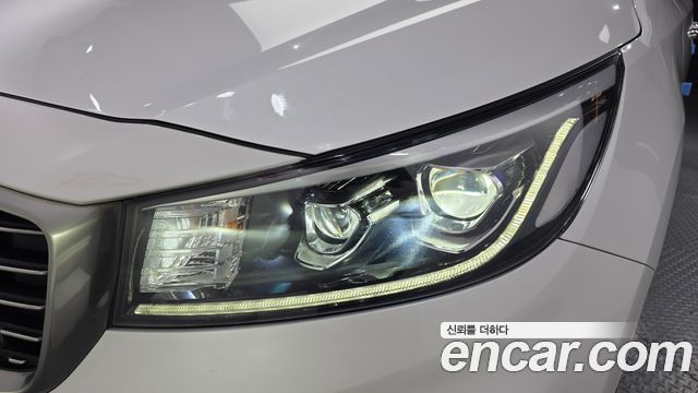 Kia Carnival 9-Seater Prstige 2019 — фото 22