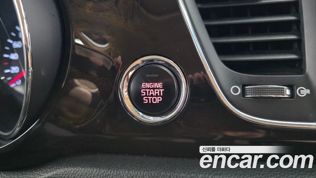 Kia Carnival 9-Seater Prstige 2019 — фото 28