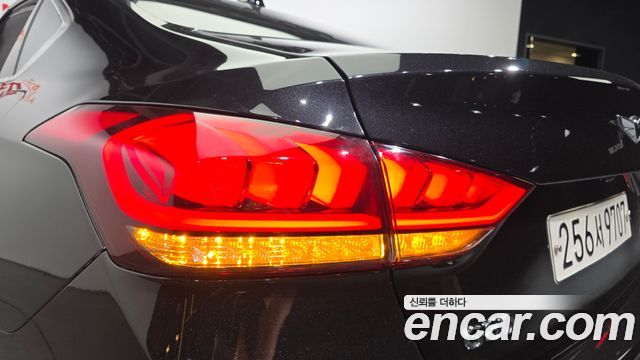 Genesis G80 3.3 GDI Prestige 2018 — фото 23