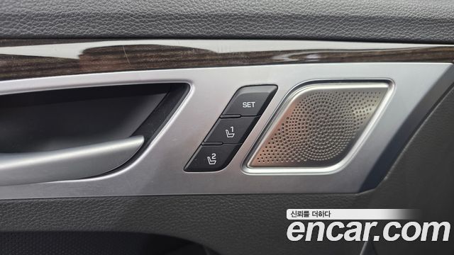 Genesis G80 3.3 GDI Prestige 2018 — фото 34