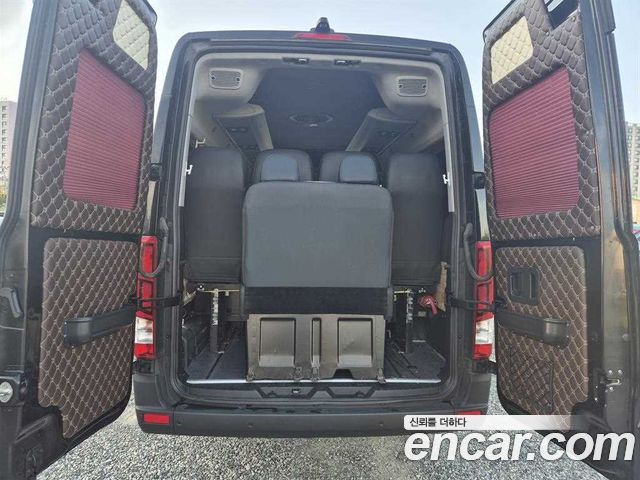 Hyundai Solati 16-seater Luxury 2021 — фото 20