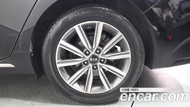 Kia K5 (II) 2.0 Prestige 2020 — фото 21