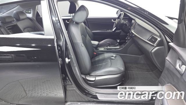 Kia K5 (II) 2.0 Prestige 2020 — фото 26