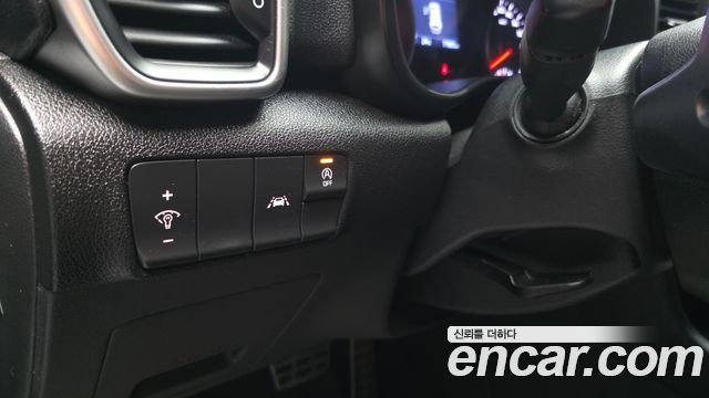 Kia Sportage The Bold Diesel 2.0 2WD Luxury 2019 — фото 27