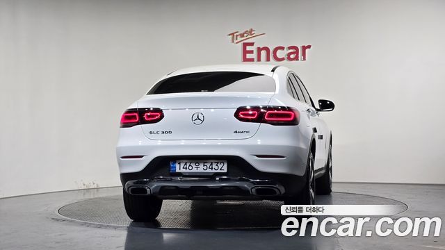 Mercedes-Benz GLC-Class (X253) GCL300 4MATIC Coupe 2023 — фото 4