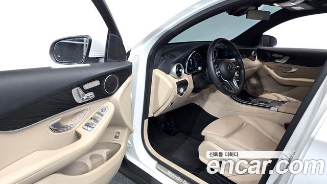 Mercedes-Benz GLC-Class (X253) GCL300 4MATIC Coupe 2023 — фото 10