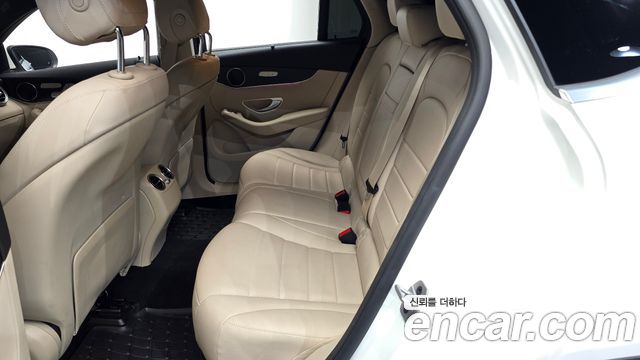 Mercedes-Benz GLC-Class (X253) GCL300 4MATIC Coupe 2023 — фото 11