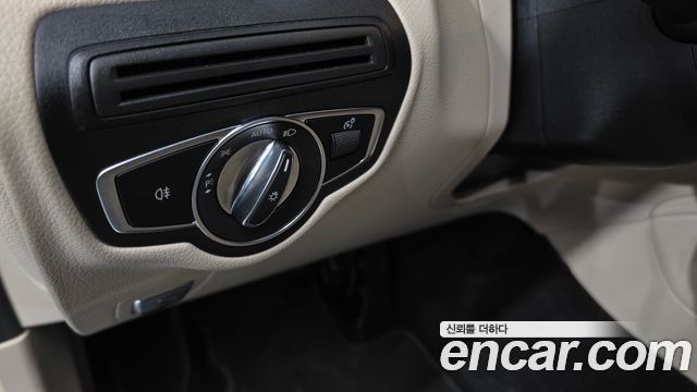 Mercedes-Benz GLC-Class (X253) GCL300 4MATIC Coupe 2023 — фото 20