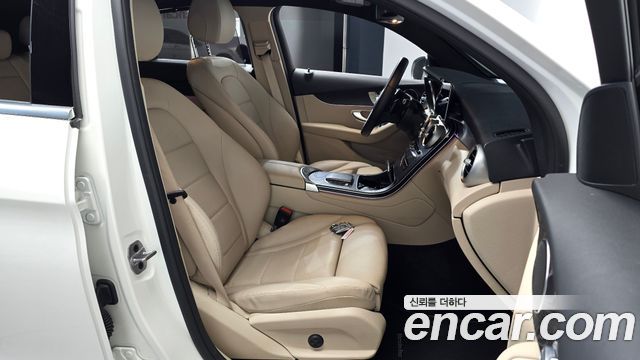 Mercedes-Benz GLC-Class (X253) GCL300 4MATIC Coupe 2023 — фото 26