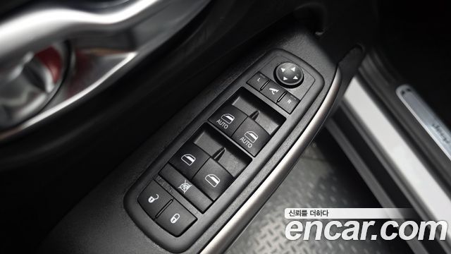 Jeep Cherokee (KL) 2.4 Limited AWD 2020 — фото 29