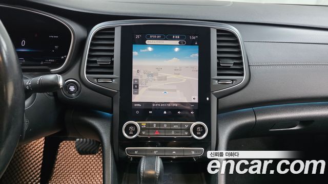 Renault Korea SM6 1.3 TCe LE 2021 — фото 13