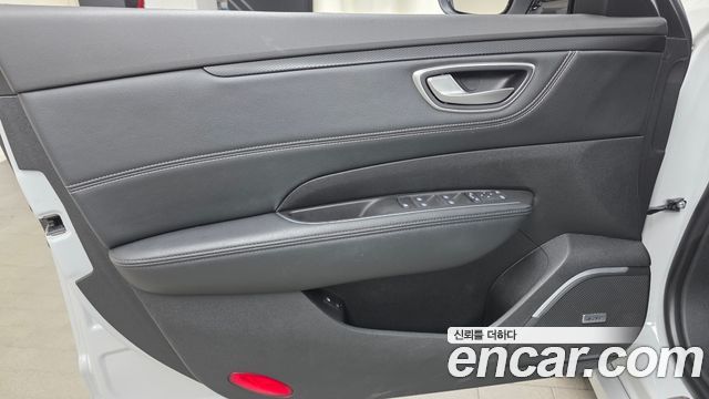 Renault Korea SM6 1.3 TCe LE 2021 — фото 24