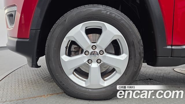 Jeep Compass (II) 2.4 Limitied AWD 2018 — фото 5