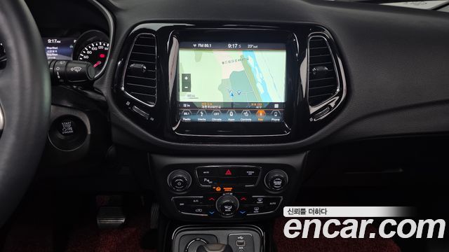 Jeep Compass (II) 2.4 Limitied AWD 2018 — фото 15