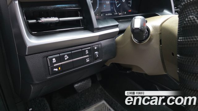 KG Mobility (SsangYong) Rexton Sports Khan Diesel 2.2 4WD Culman Noblesse 2024 — фото 24