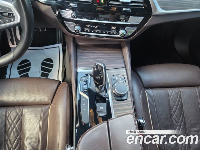 BMW 6 Series GT (G32) 630d xDrive M Sport 2020 — фото 10