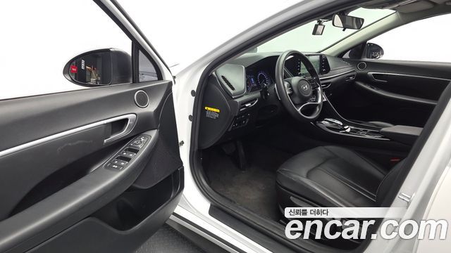 Hyundai Sonata (DN8) 2.0 LPG(rental car) Style 2020 — фото 10