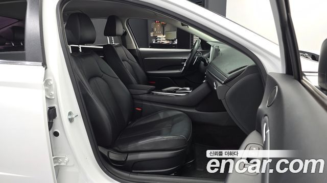 Hyundai Sonata (DN8) 2.0 LPG(rental car) Style 2020 — фото 15