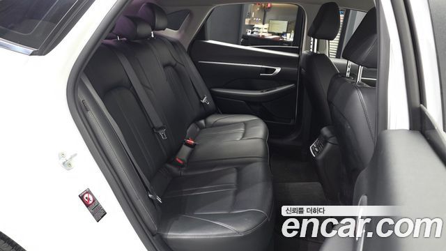 Hyundai Sonata (DN8) 2.0 LPG(rental car) Style 2020 — фото 16