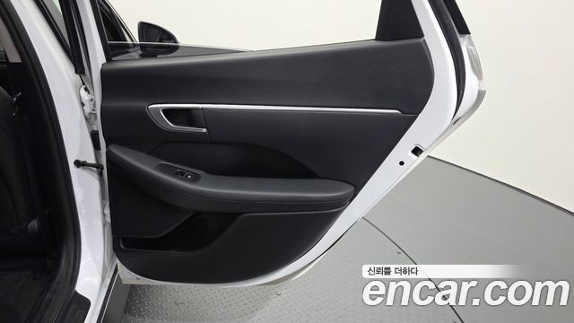 Hyundai Sonata (DN8) 2.0 LPG(rental car) Style 2020 — фото 31