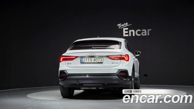 Audi Q3 (F3) 35 TDI Sportback 2022 — фото 4