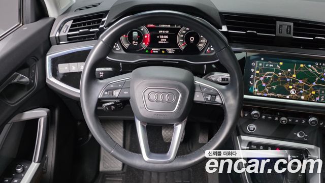 Audi Q3 (F3) 35 TDI Sportback 2022 — фото 13