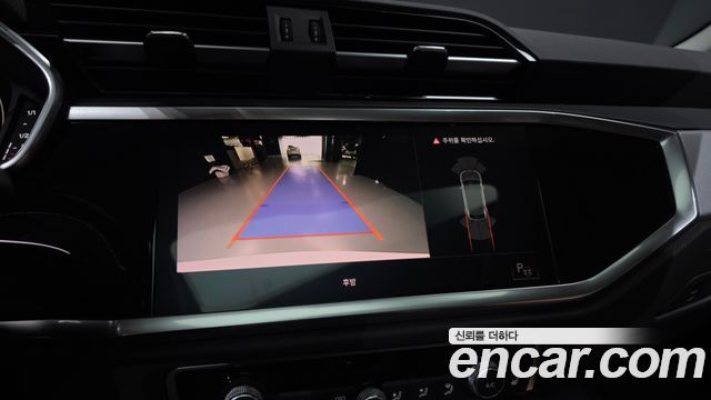 Audi Q3 (F3) 35 TDI Sportback 2022 — фото 15