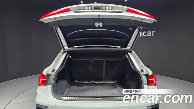 Audi Q3 (F3) 35 TDI Sportback 2022 — фото 20
