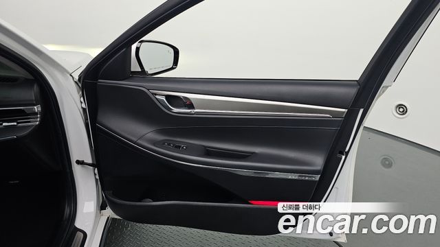 Hyundai Grandeur (IG) 2.5 Exclusice 2020 — фото 24