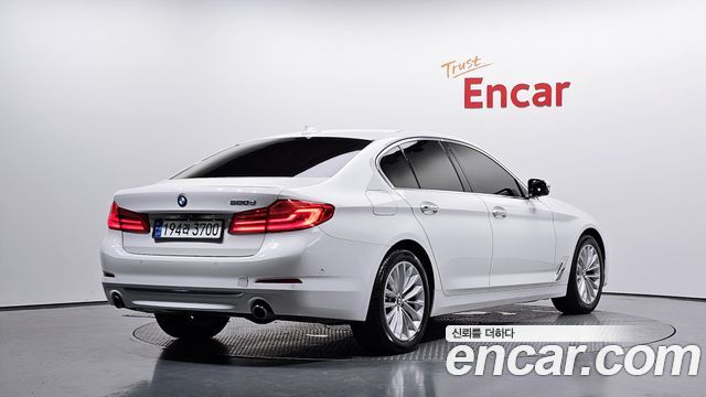 BMW 5 Series (G30) 520d Luxury Plus 2018 — фото 2