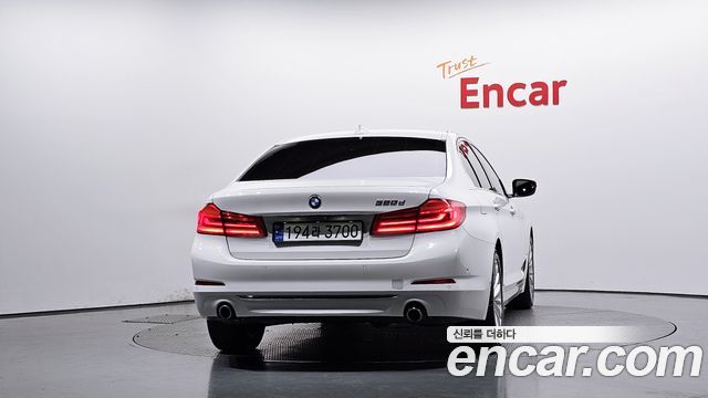 BMW 5 Series (G30) 520d Luxury Plus 2018 — фото 4