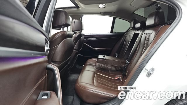 BMW 5 Series (G30) 520d Luxury Plus 2018 — фото 15