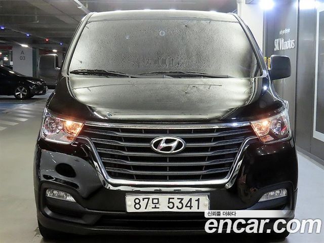 Hyundai Grand Starex Van 3-Seater Style 2019 — фото 2
