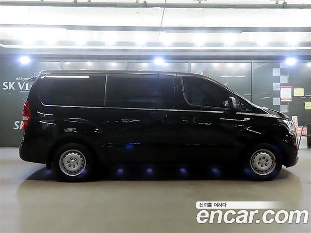 Hyundai Grand Starex Van 3-Seater Style 2019 — фото 3