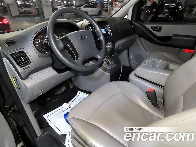 Hyundai Grand Starex Van 3-Seater Style 2019 — фото 10