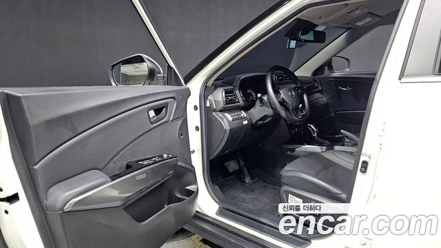 KG Mobility (SsangYong) Very New Tivoli Gasoline 1.5 2WD V3 2022 — фото 10