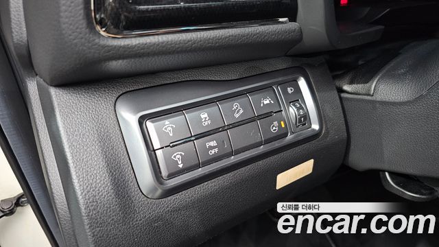 KG Mobility (SsangYong) Very New Tivoli Gasoline 1.5 2WD V3 2022 — фото 19