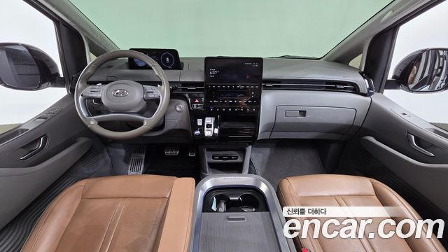 Hyundai Staria L3.5 Lounge 7-Seater Mobility 2023 — фото 7