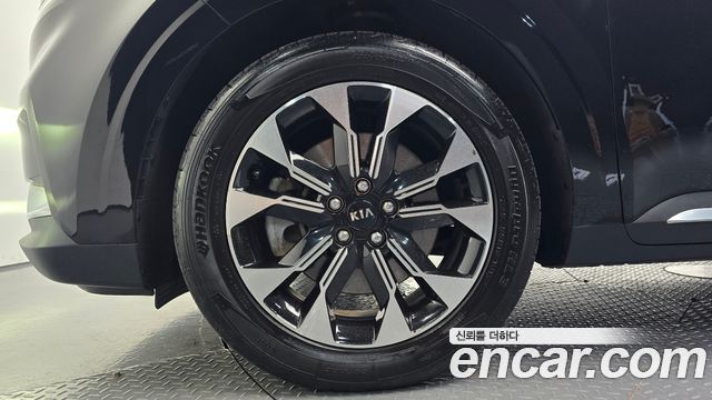 Kia Carnival (IV) Gasoline 9-Seater Signature 2021 — фото 5