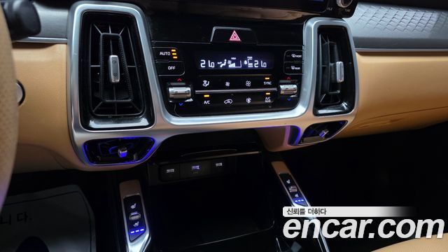 Kia Sorento (IV) Gasoline 2.5T 2WD Noblesse 2021 — фото 17
