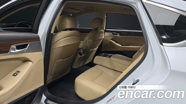 Genesis G80 3.3 GDI AWD Luxury 2017 — фото 11