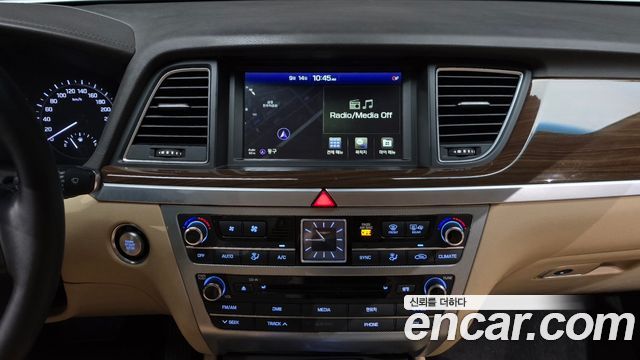 Genesis G80 3.3 GDI AWD Luxury 2017 — фото 13