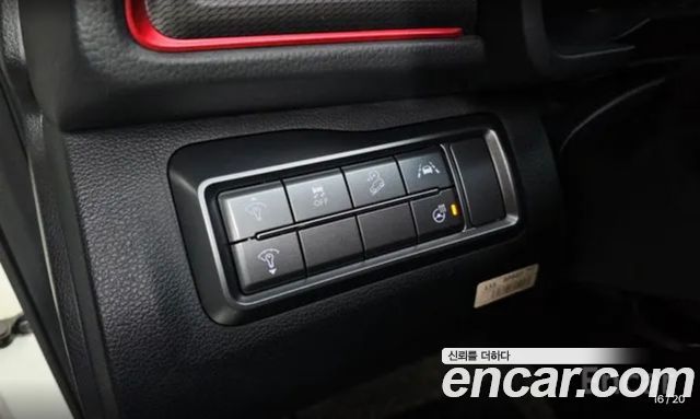 KG Mobility (SsangYong) Very New Tivoli Gasoline 1.5 2WD R-PLUS White 2022 — фото 18