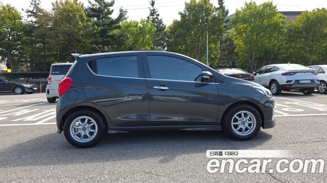 Chevrolet Spark Premier 2022 — фото 16