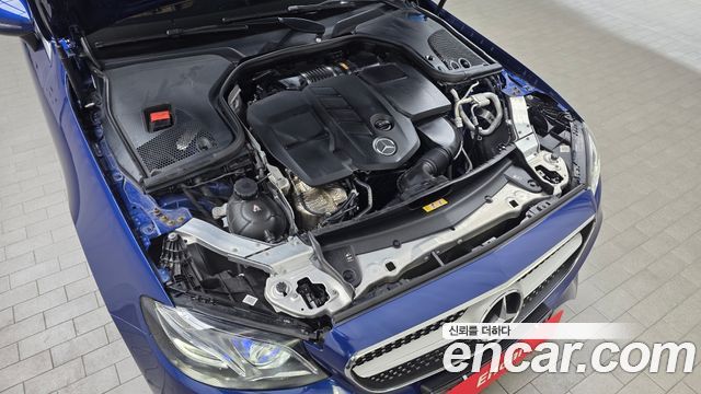 Mercedes-Benz E-Class (W213) E220d Cabriolet 2020 — фото 6