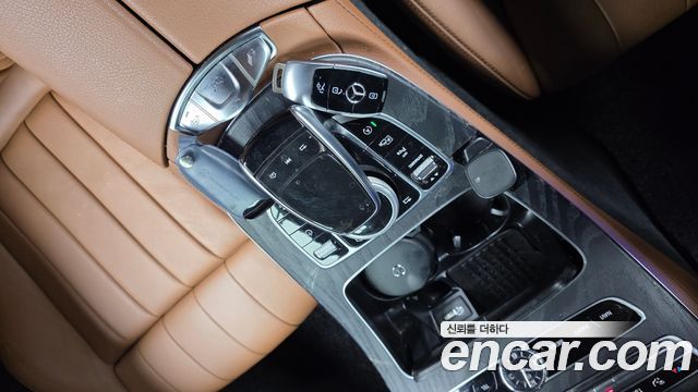 Mercedes-Benz E-Class (W213) E220d Cabriolet 2020 — фото 16