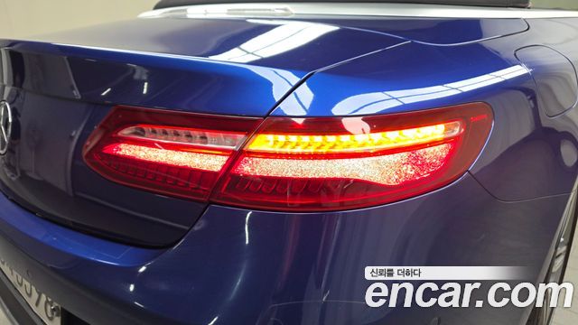 Mercedes-Benz E-Class (W213) E220d Cabriolet 2020 — фото 23