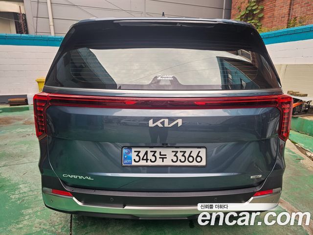 Kia Carnival (IV) HEV 9seater Signature 2025 — фото 4