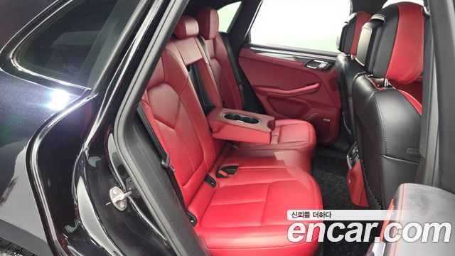 Porsche Macan 3.0 GTS 95B 2018 — фото 16