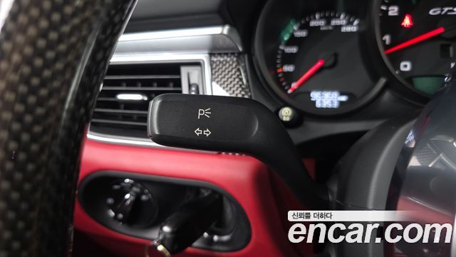 Porsche Macan 3.0 GTS 95B 2018 — фото 42